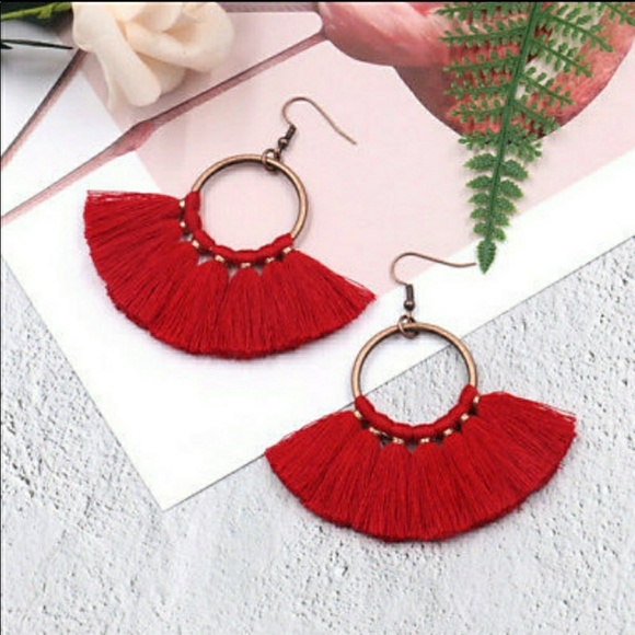 Jewelry - RED FEATHERY TASSEL EARRINGS!